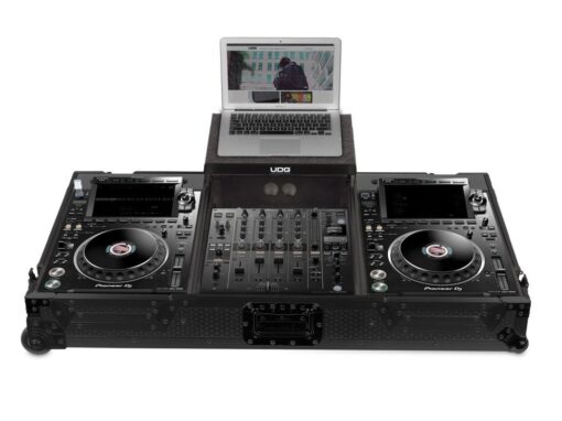 UDG Ultimate Flight Case